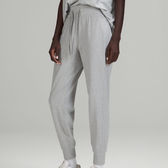 Blue Lululemon joggers size women’s 2. - Picture 1 of 4